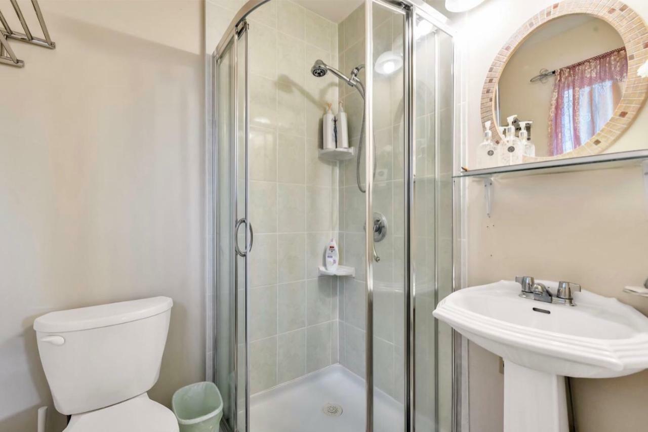 Double Room Attached Private Bathroom Room 1